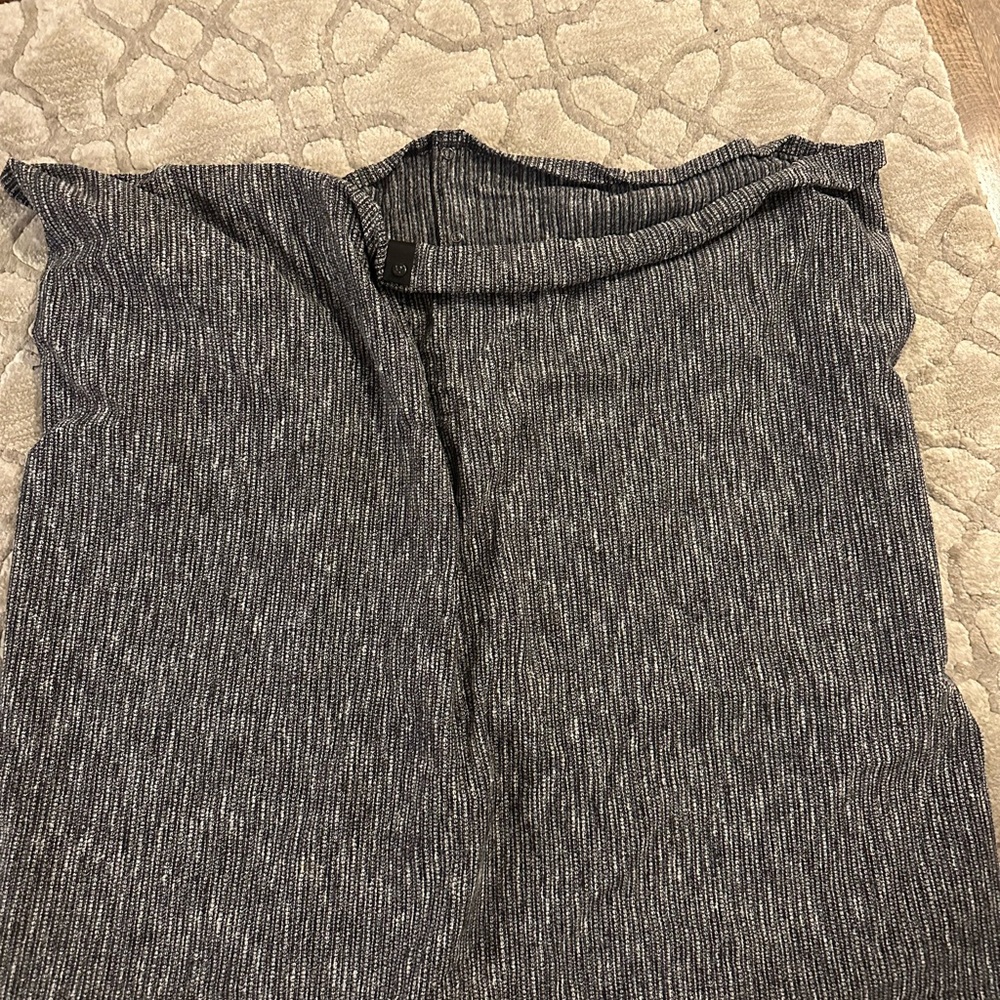 Lululemon vinyasa infinity scarf